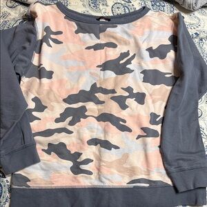Ladies Camo Long Sleeve Shirt